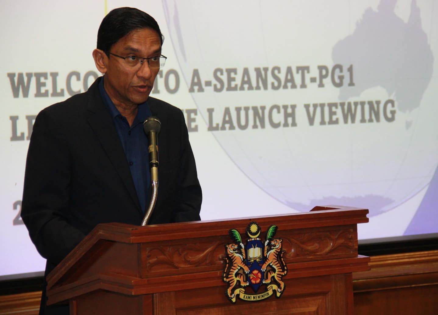 Usm News Portal A Seansat Pg Satelit Pertama Usahasama Usm Ke Orbit